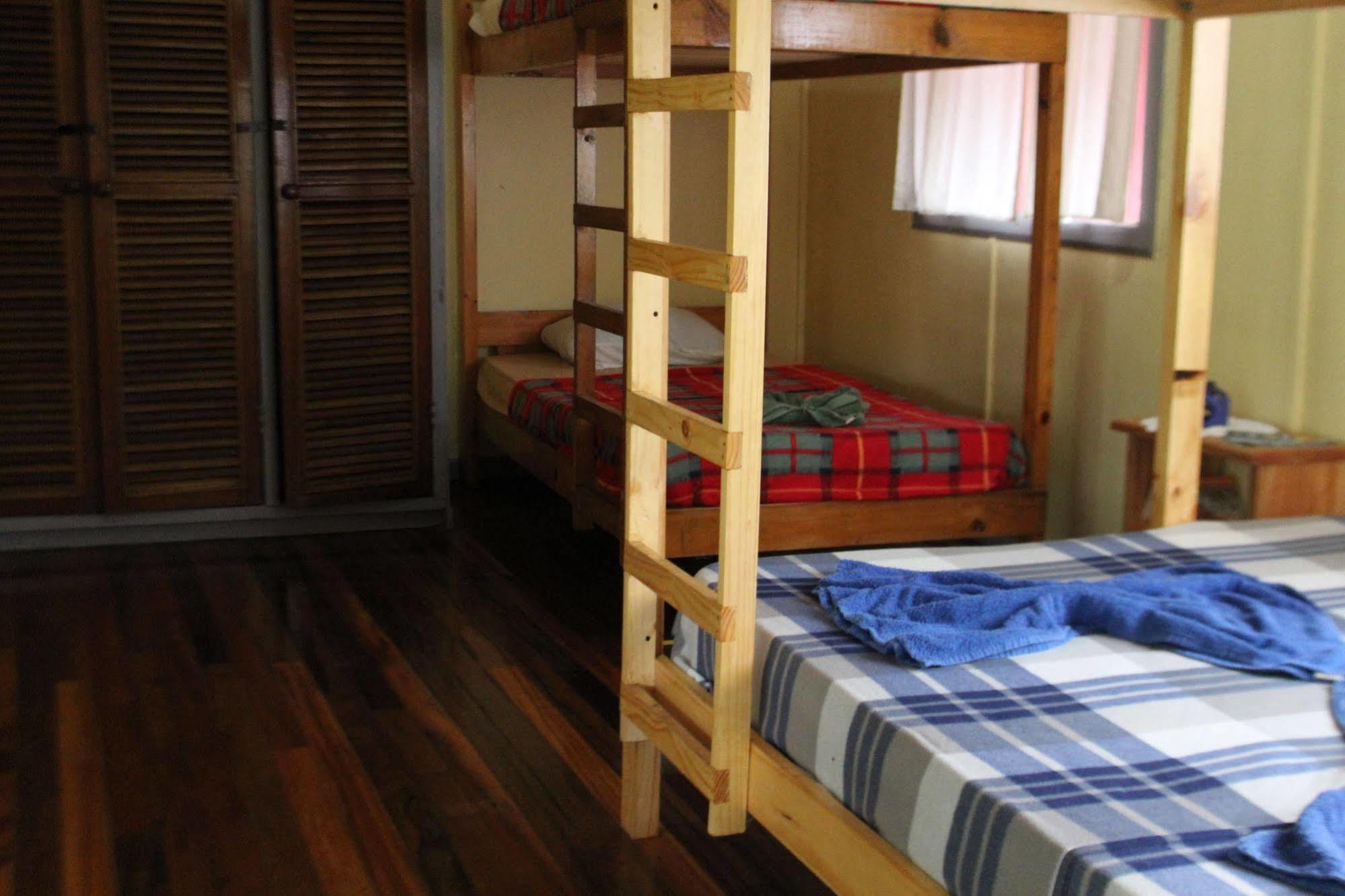 Islas Del Rio Hostel Tirimbina Eksteriør billede